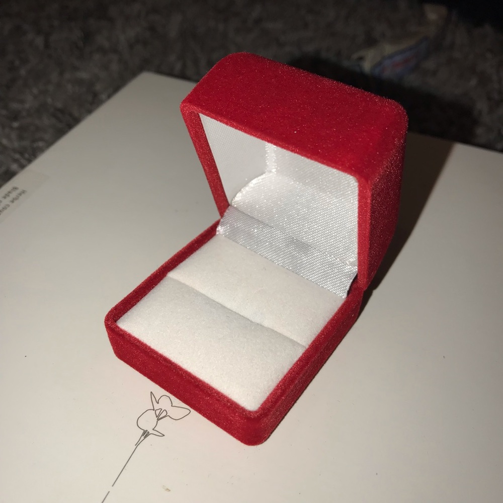 Ring Boxes - Picture 3 of 4